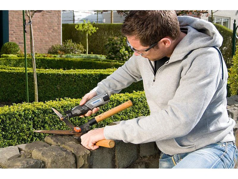 Dremel Multifunktionswerkzeug 8220-5/65 Platin Edition 9 Dremel Multifunktionswerkzeug 8220-5/65 Platin Edition – Bild 7